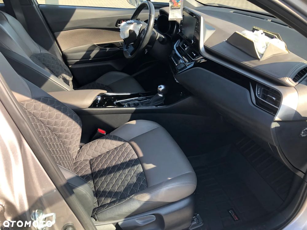 Toyota C-HR 1.8 Hybrid Executive - 16