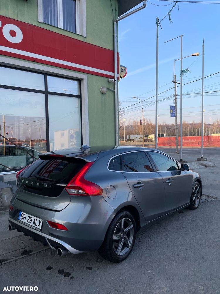Volvo V40 D4 VEA R-Design - 7