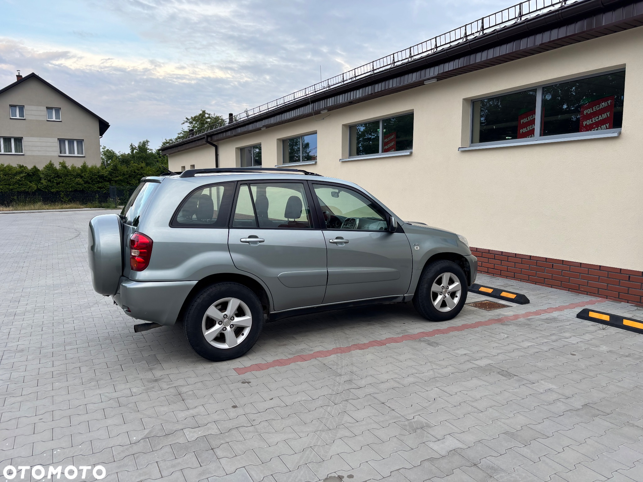 Toyota RAV4 2.0 D-4D 4x4 - 10