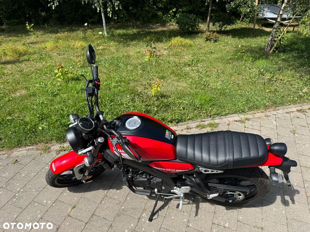 Yamaha XSR - 8