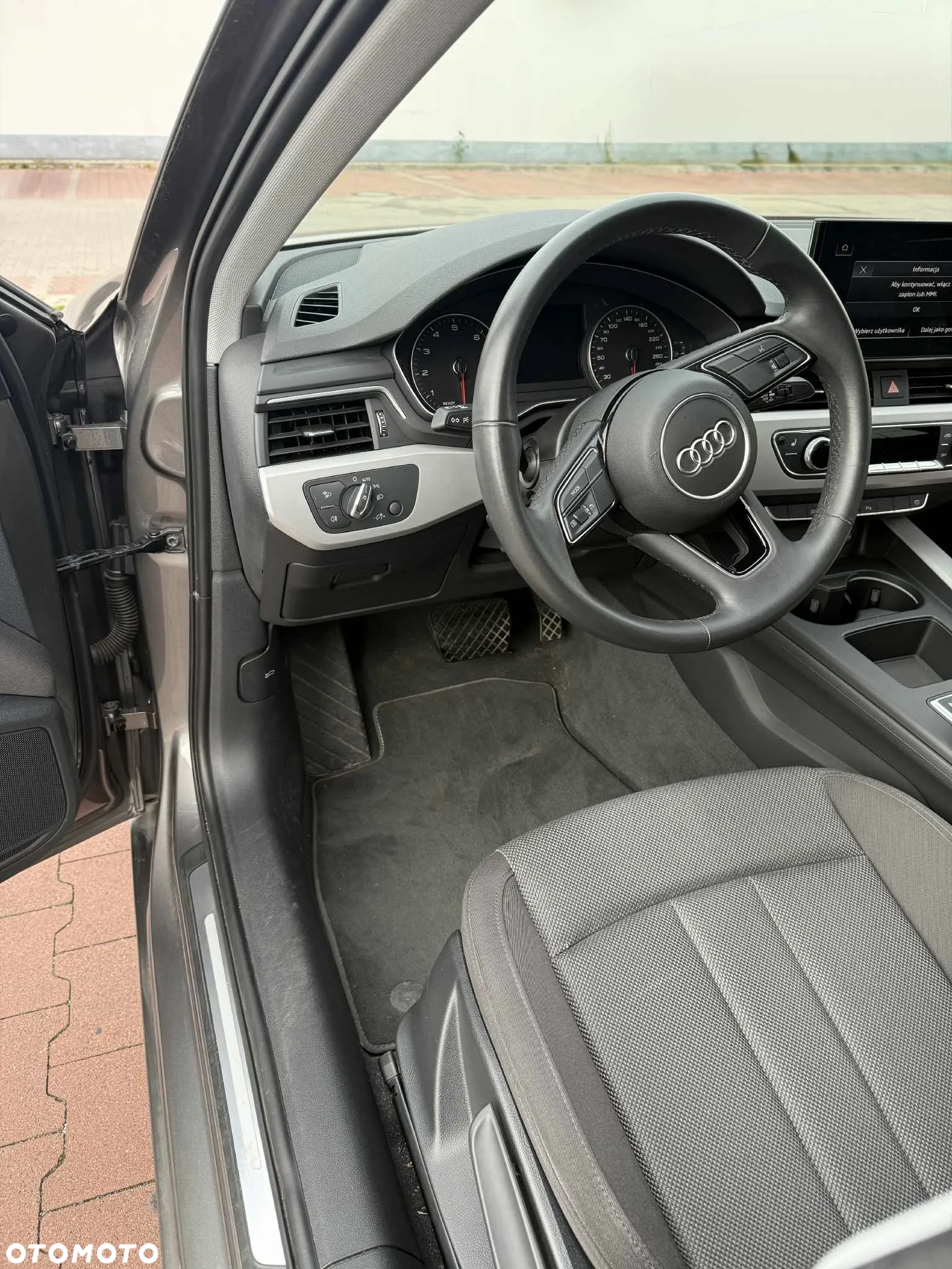 Audi A4 Limousine - 15