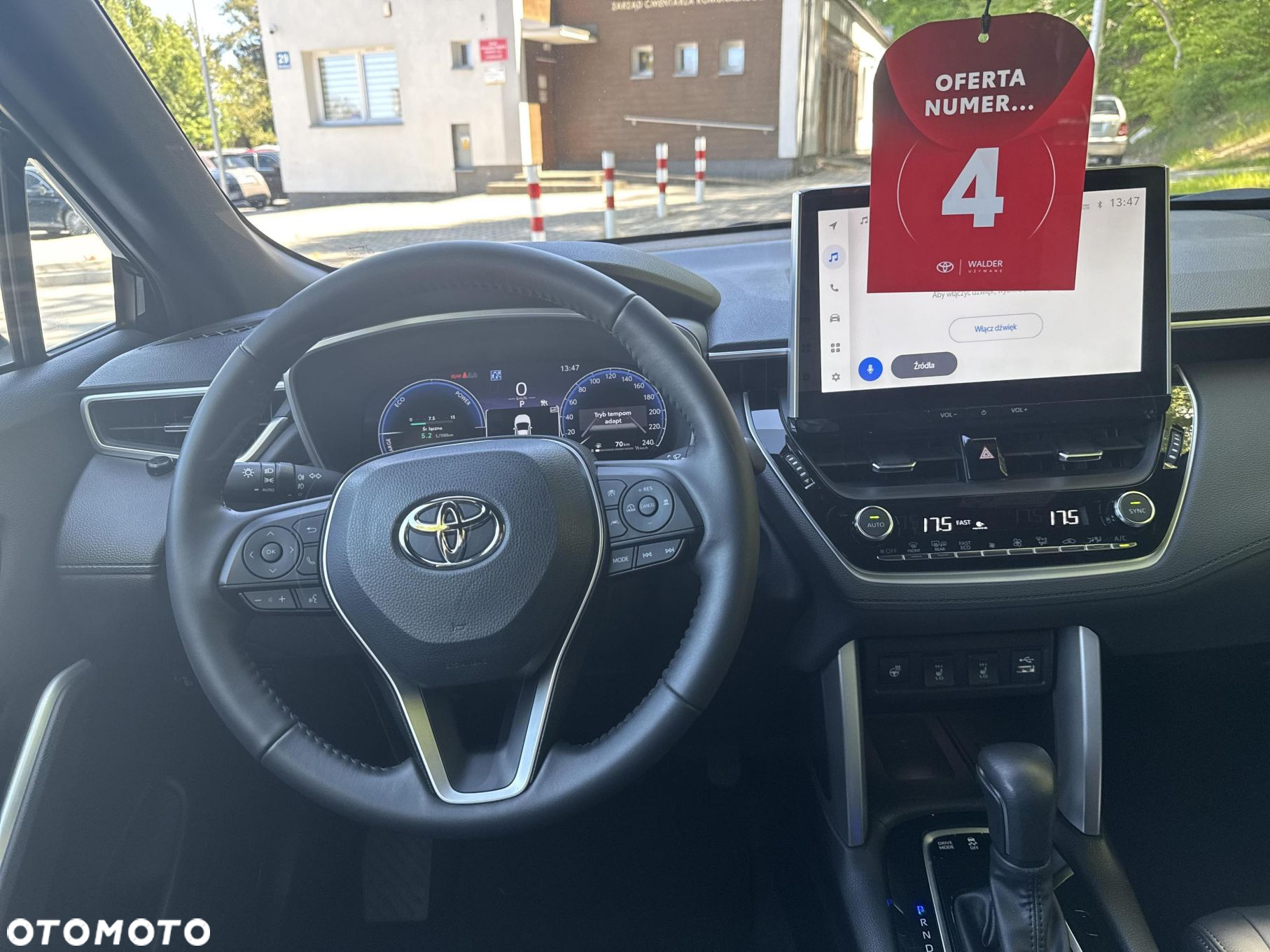 Toyota Corolla Cross - 9