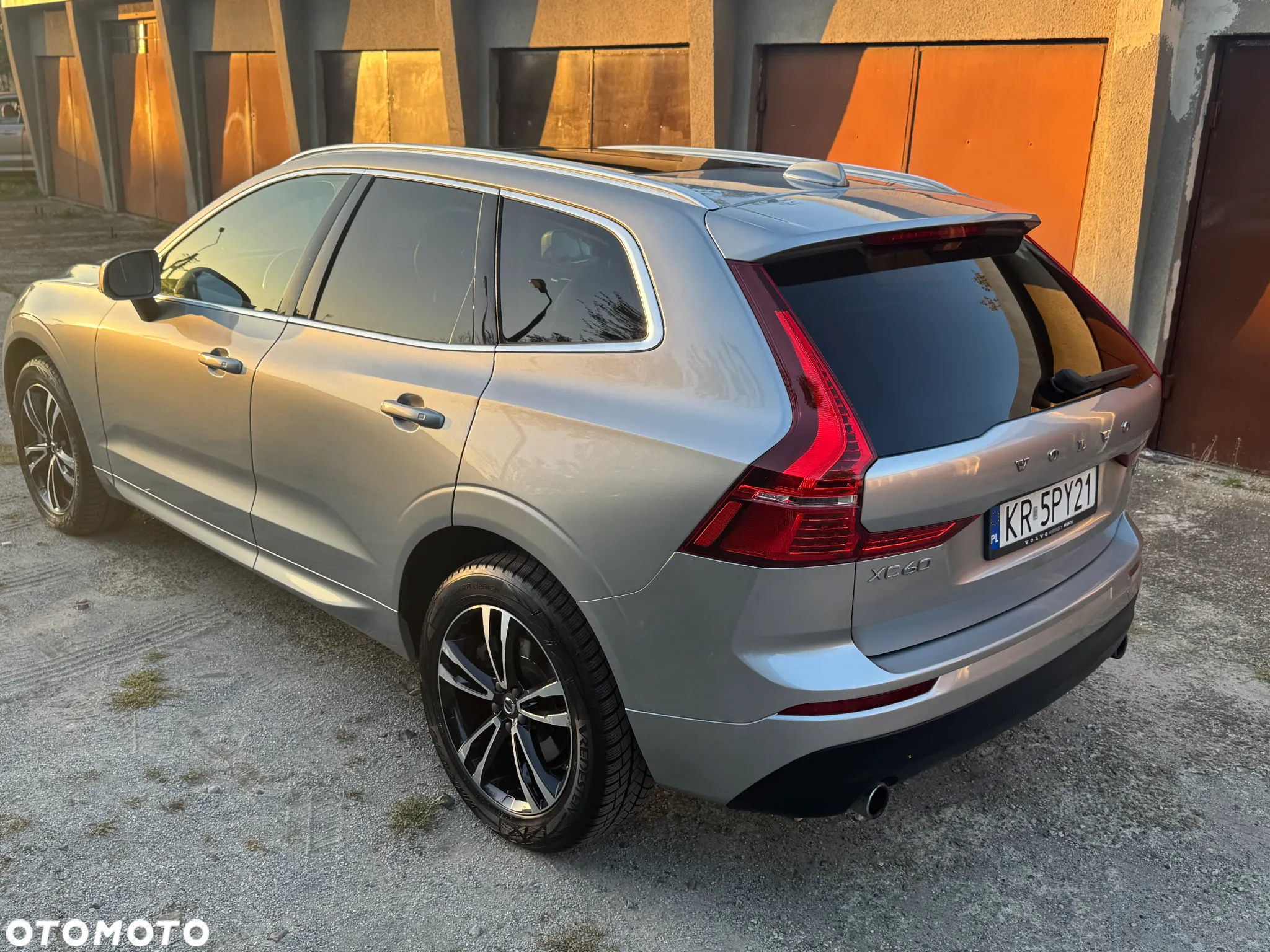 Volvo XC 60 T6 AWD Momentum - 29
