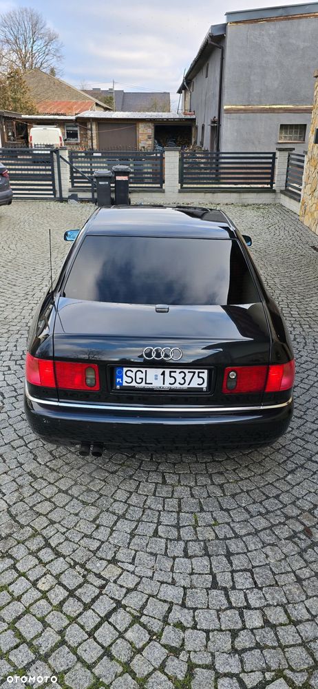 Audi A8 - 4