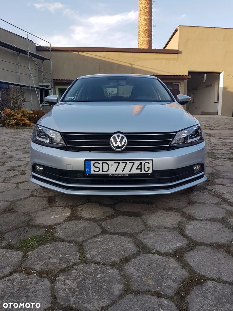 Volkswagen Jetta 1.2 TSI BMT Comfortline - 17