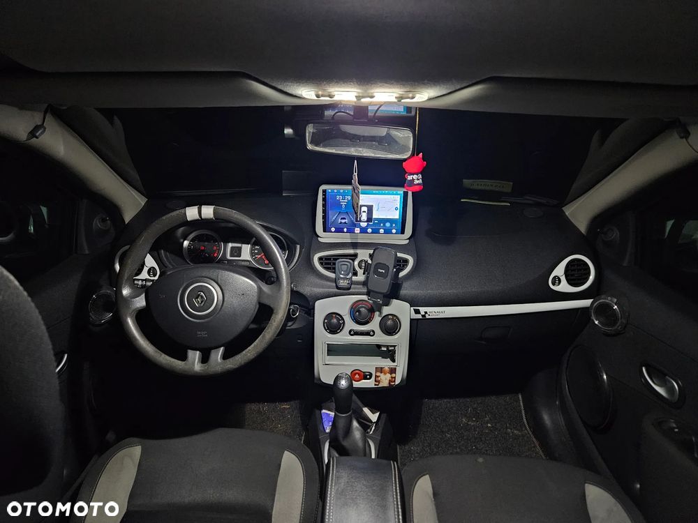 Renault Clio 1.5 dCi Alize - 7