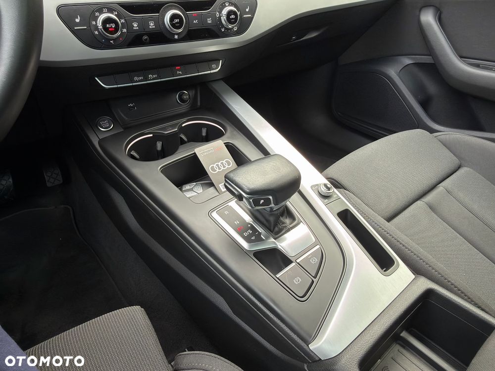 Audi A4 Avant 35 TDI S tronic - 38
