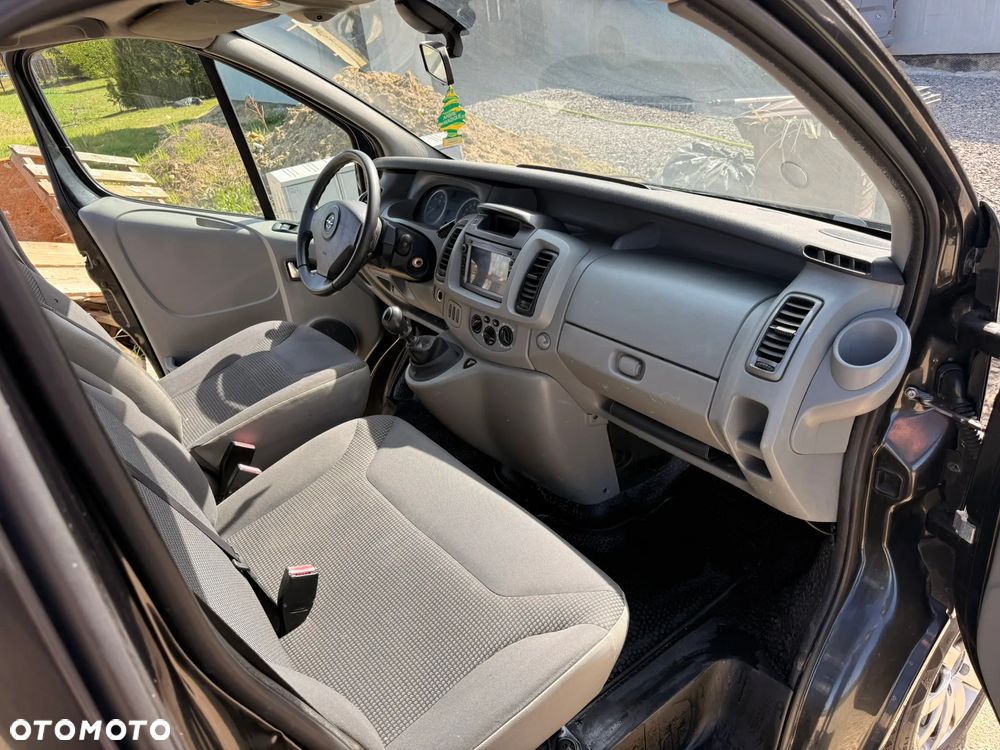 Opel Vivaro - 9