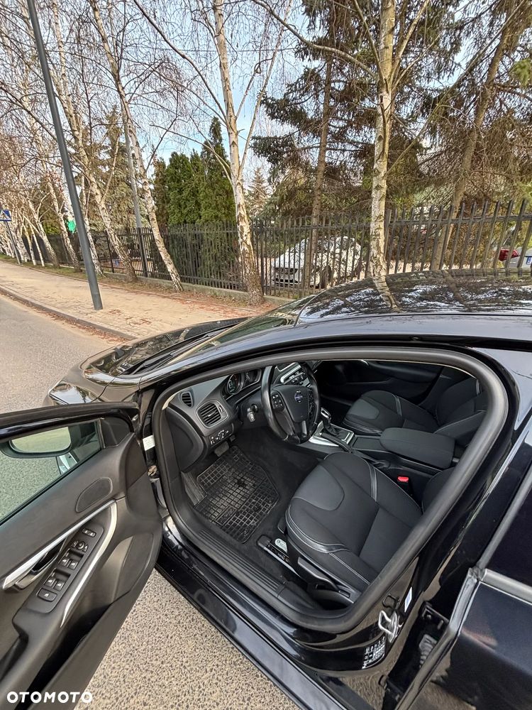 Volvo V40 D3 Geartronic Summum - 15