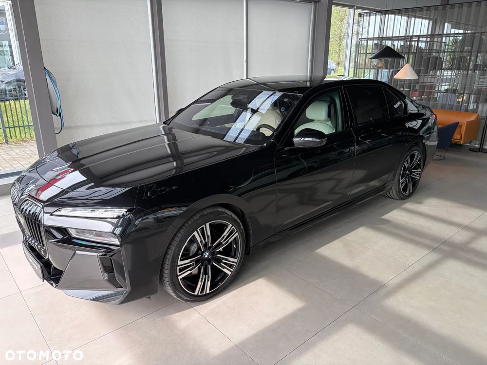 BMW Seria 7 740d xDrive mHEV sport - 7