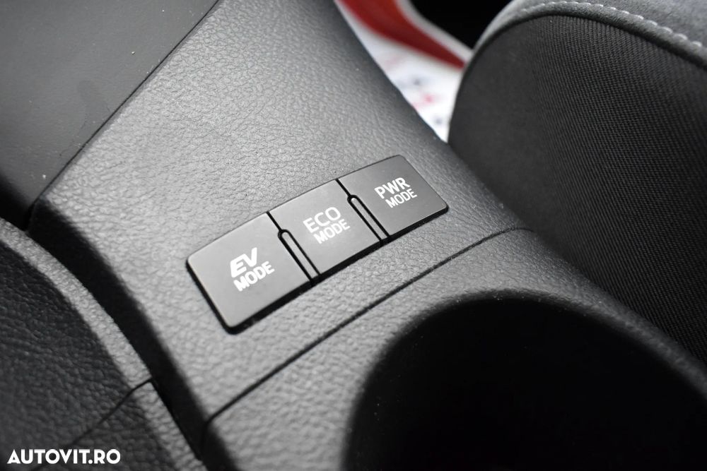 Toyota Auris 1.8 VVT-i Automatik Design Edition - 19