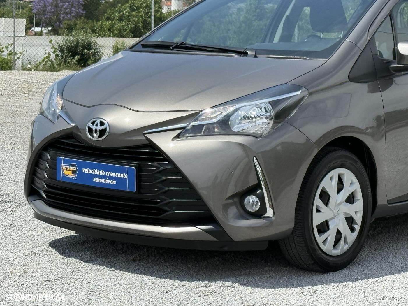 Toyota Yaris 1.0 VVT-i Comfort Plus - 4
