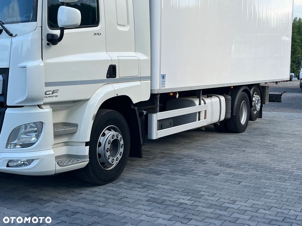 DAF DAF CF 370 / CHŁODNIA-THERMO KING T-800R / 6x2 / CHEREAU 22ep - 9,1m / 2017/ ZADBANY/ AUTOMAT / EURO 6 - 5
