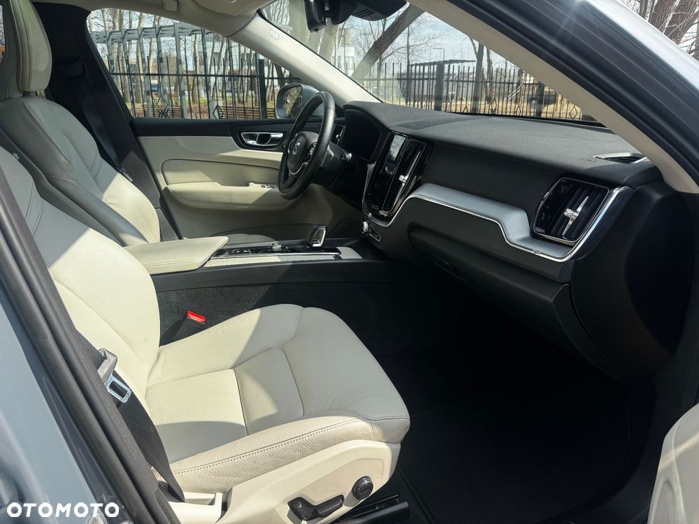 Volvo XC 60 B5 B AWD Geartronic Inscription - 10