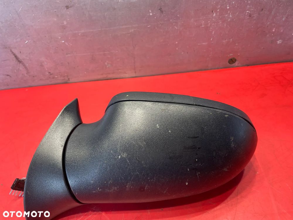 LUSTERKO LEWE ELEKTRYCZNE MERCEDES A 140 - 4