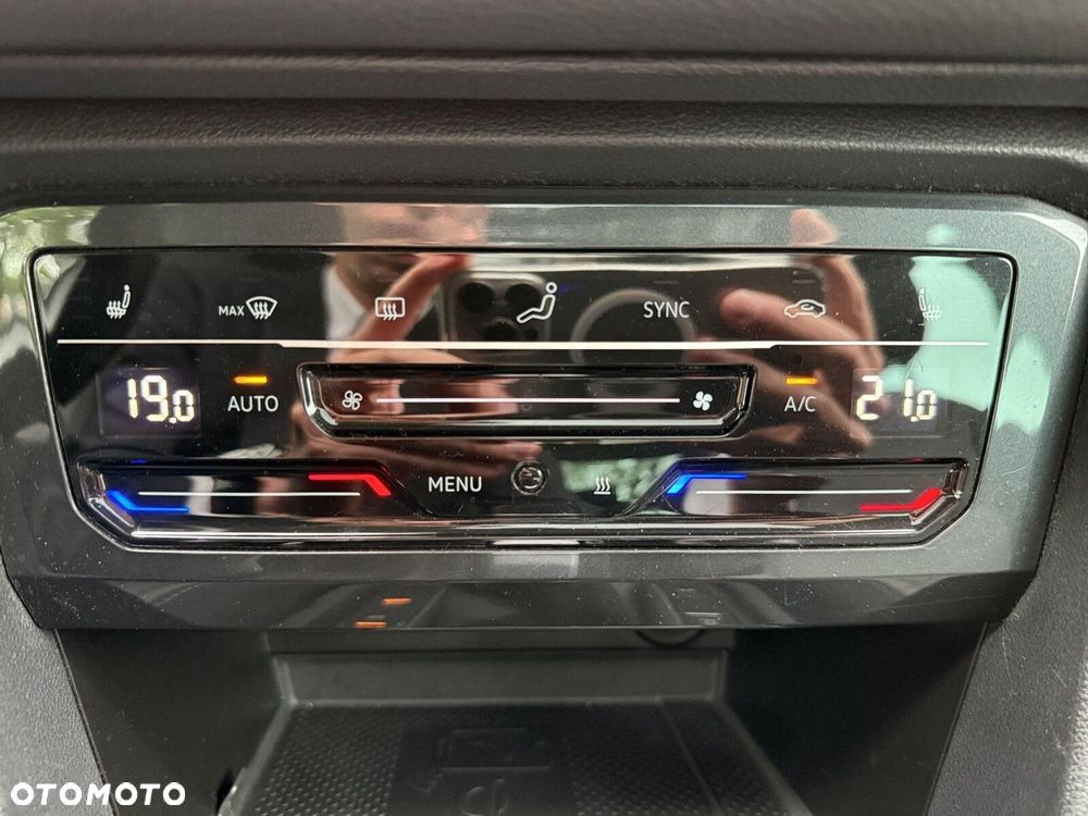 Volkswagen Tiguan - 25