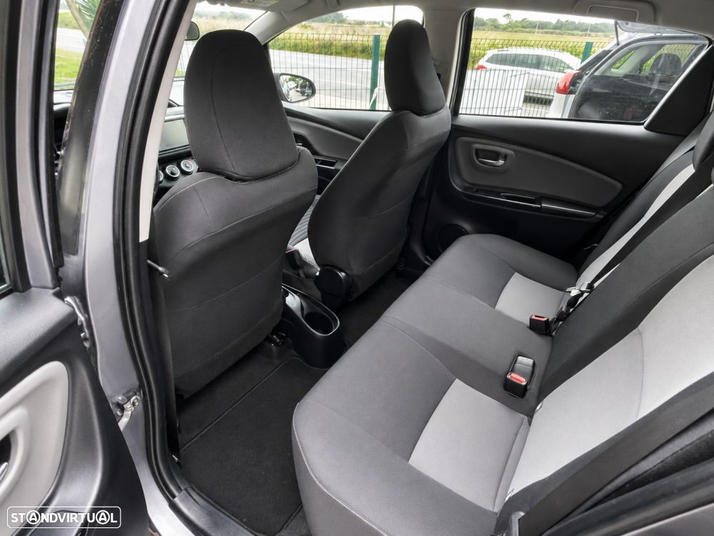 Toyota Yaris 1.4 D-4D Exclusive+P.Techno - 9
