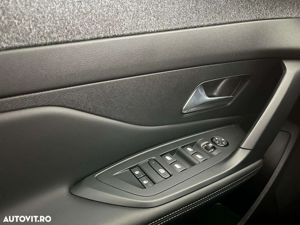 Peugeot 408 1.2L PureTech 130 S&S EAT8 Allure - 16