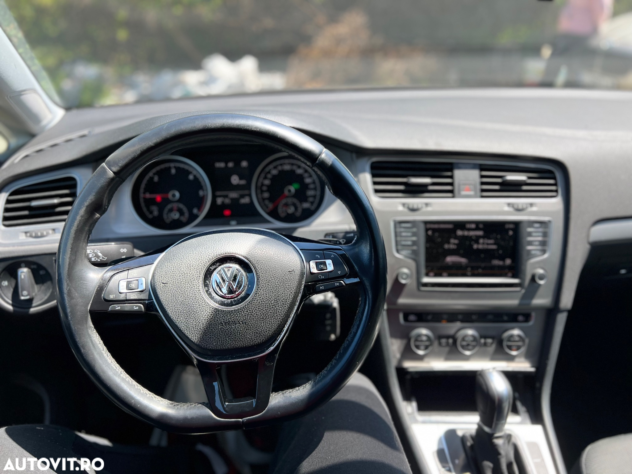 Volkswagen Golf 1.6 TDI DSG BMT Highline - 9