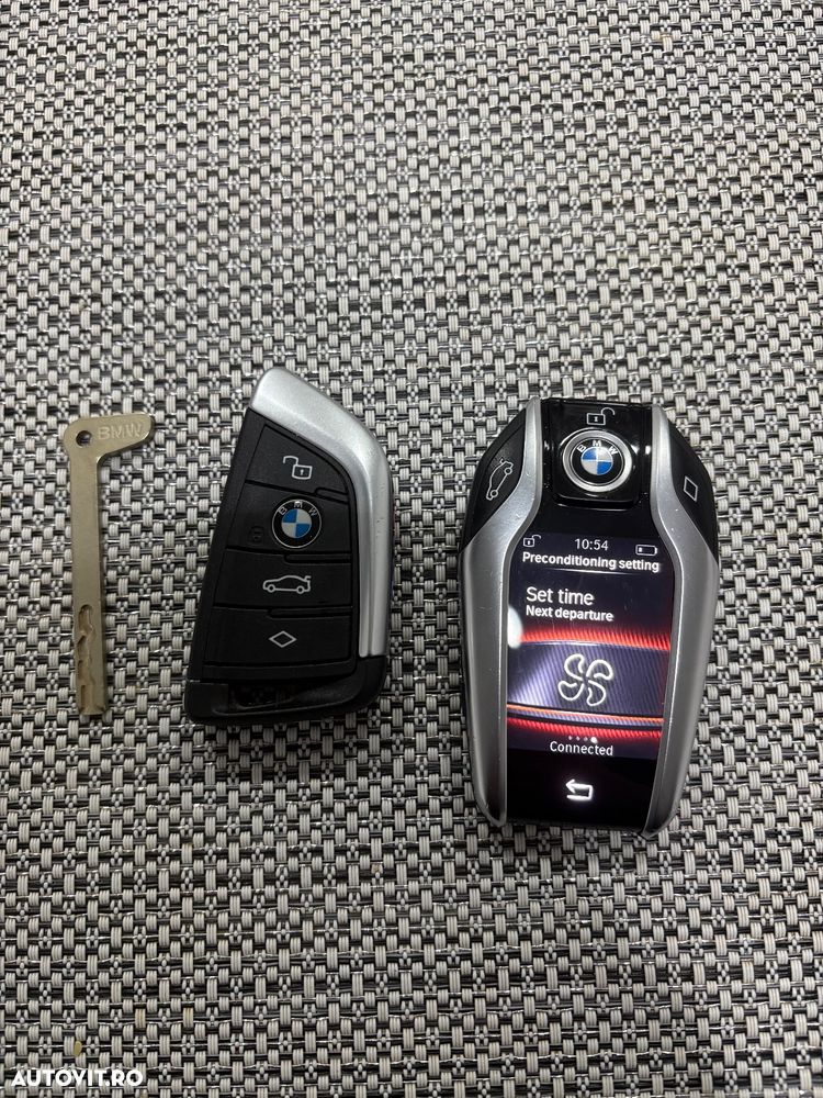 BMW Seria 3 320d xDrive AT MHEV - 12