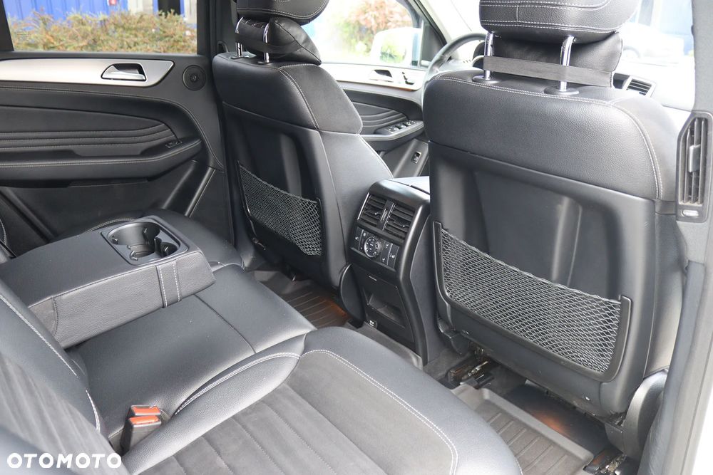 Mercedes-Benz ML - 9