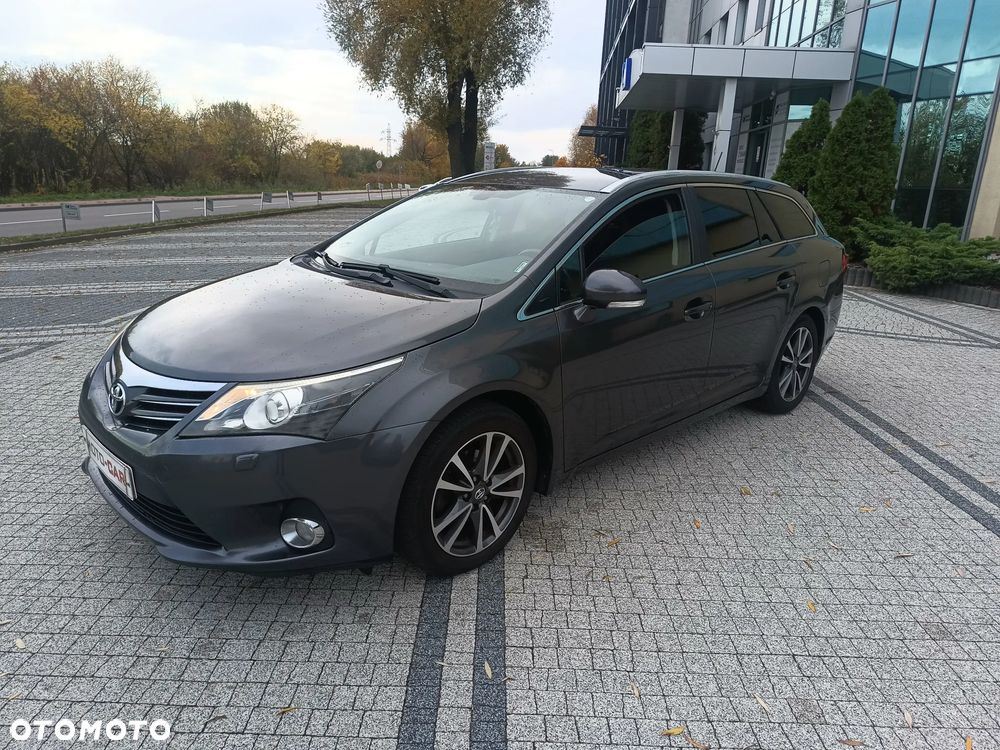 Toyota Avensis 2013 photo 3