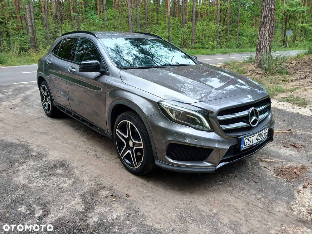 Mercedes-Benz GLA 200 7G-DCT AMG Line - 9