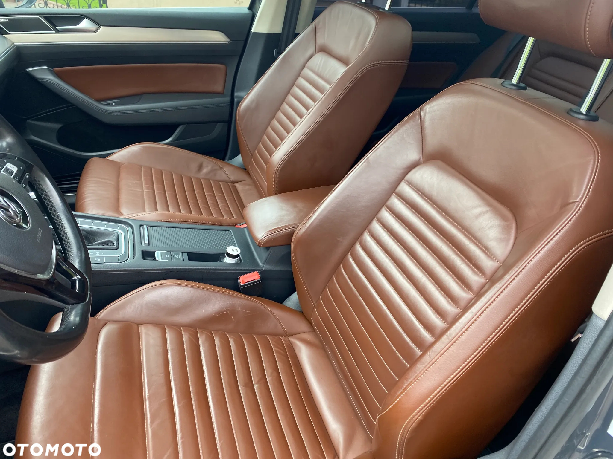 Volkswagen Passat 2.0 TDI 4Mot Elegance DSG - 19