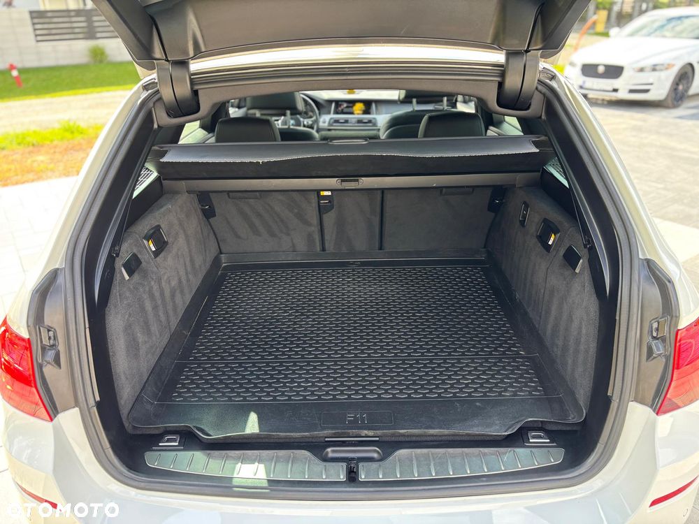 BMW Seria 5 520d M Sport - 23