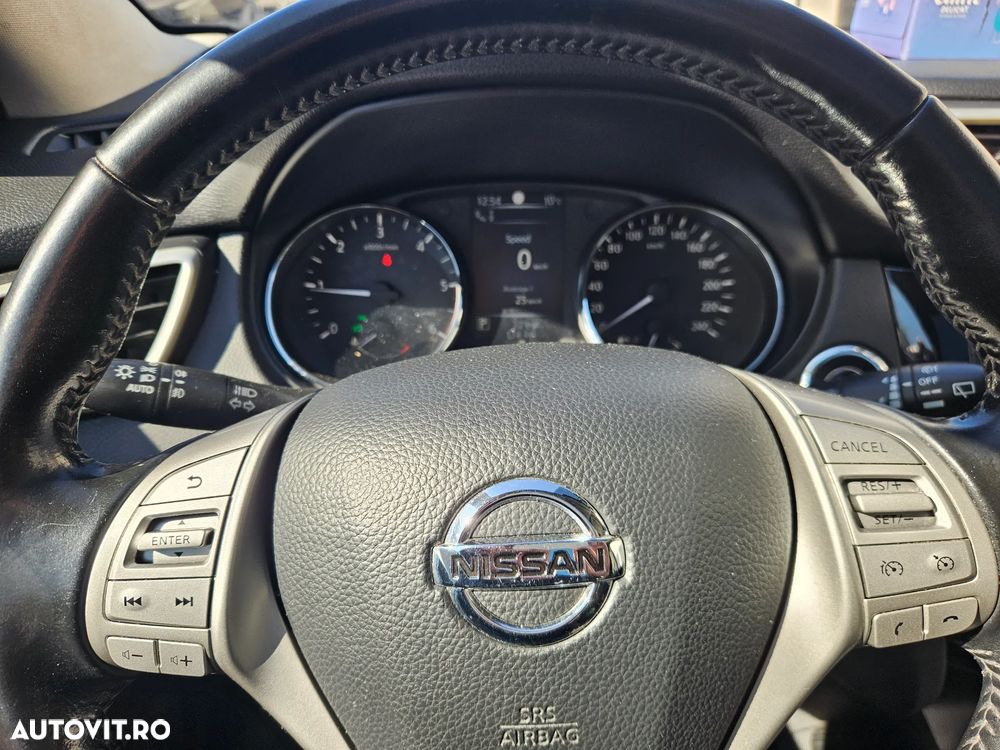 Nissan Qashqai 1.6 DCI Xtronic TEKNA+ - 15