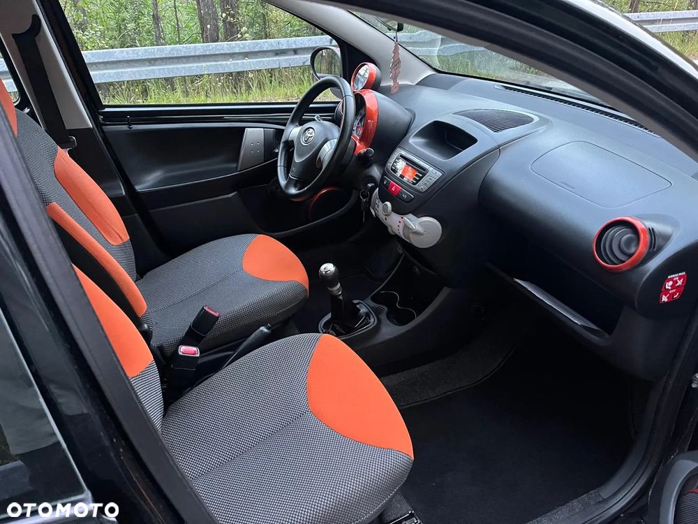 Toyota Aygo Connect - 9
