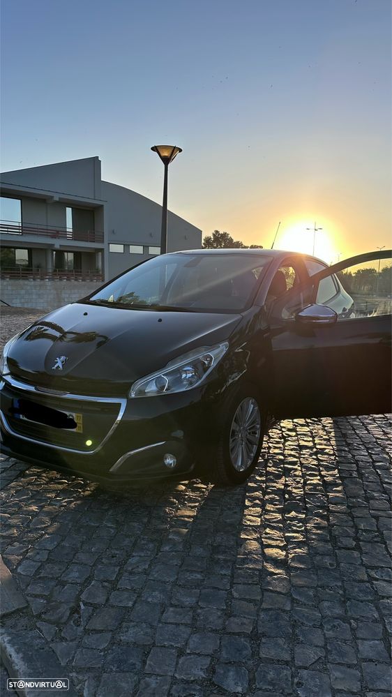 Peugeot 208 1.2 PureTech Style - 4