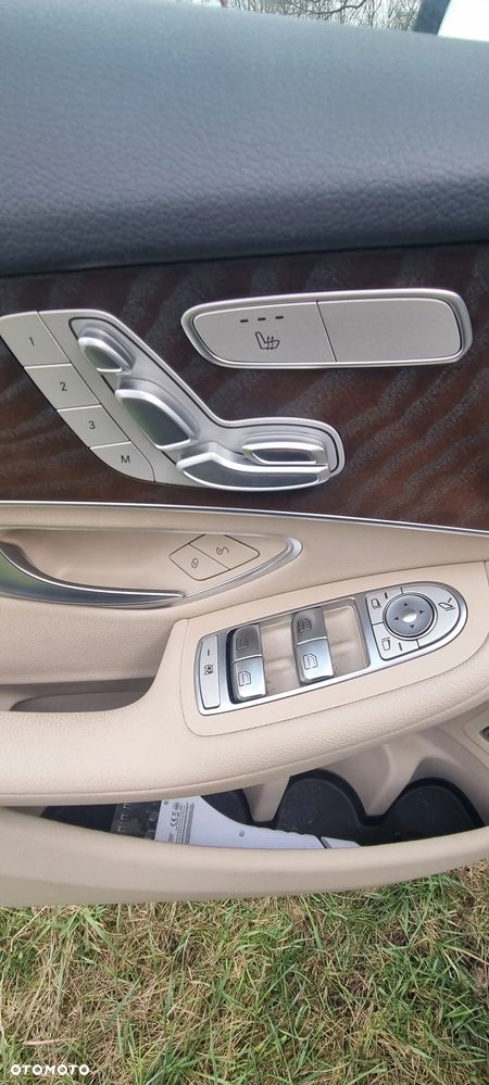 Mercedes-Benz GLC - 21