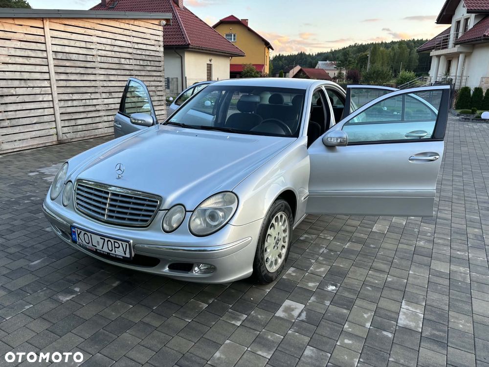 Mercedes-Benz Klasa E - 9