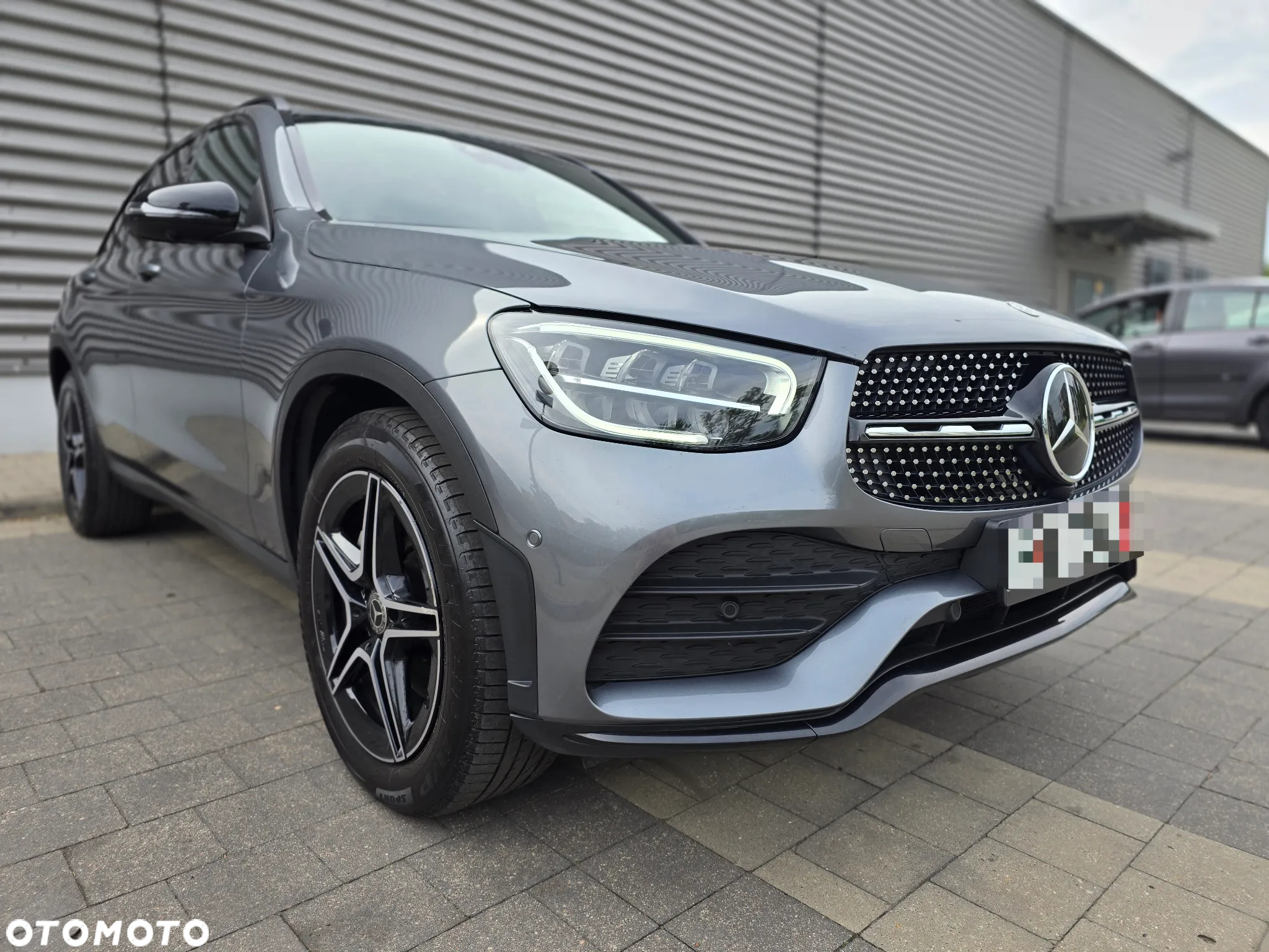 Mercedes-Benz GLC 300 d 4Matic 9G-TRONIC AMG Line - 3