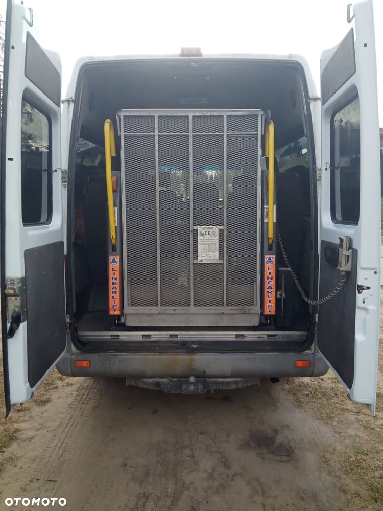 Mercedes-Benz Sprinter - 5
