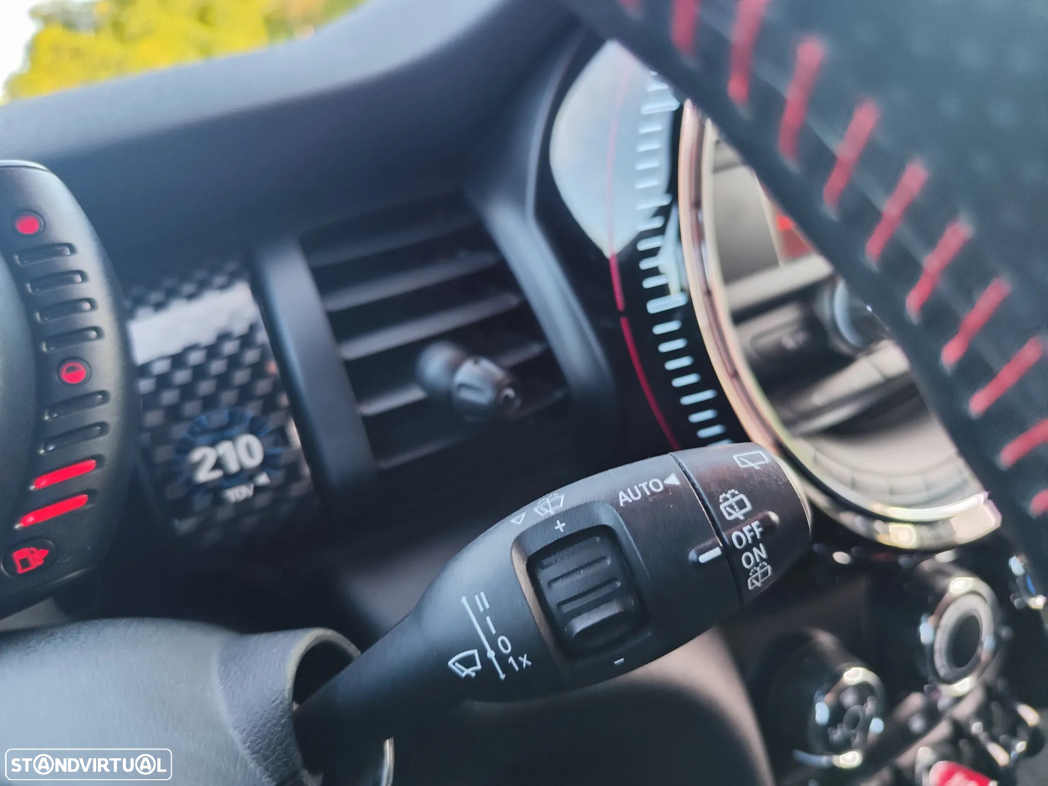 MINI 3 Portas John Cooper Works - 14