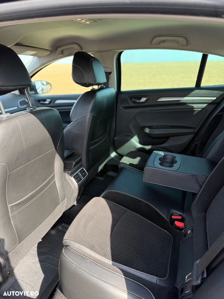 Renault Megane Energy dCi Intens - 8