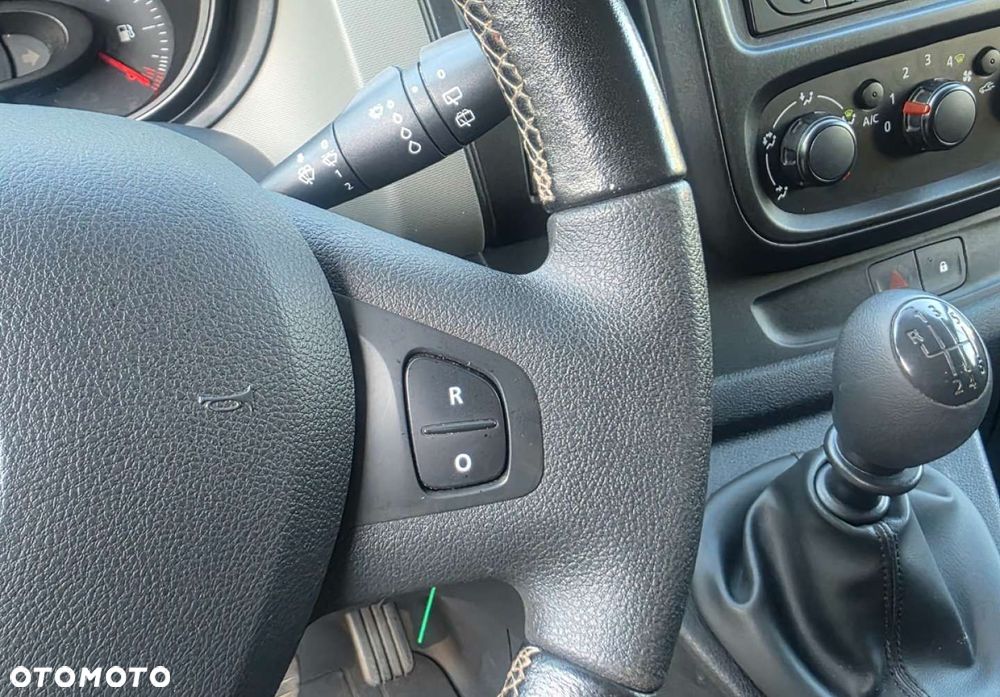 Renault Trafic - 9