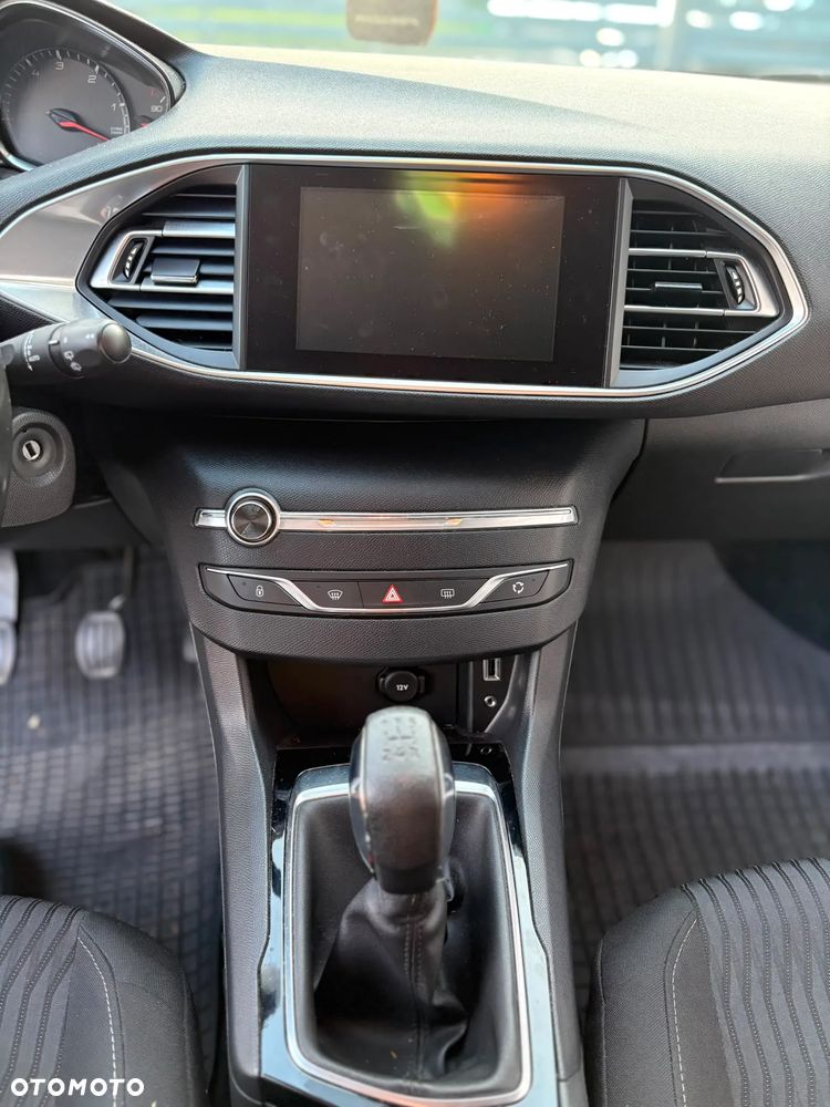 Peugeot 308 1.6 BlueHDi Active S&S - 9