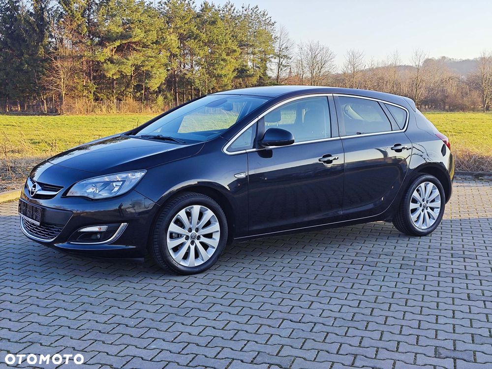 Opel Astra 1.4 Turbo Cosmo - 11