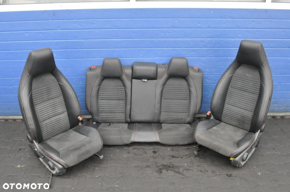 MERCEDES KLASA A W176 FOTELE MANUALNE KANAPA AMG - 1