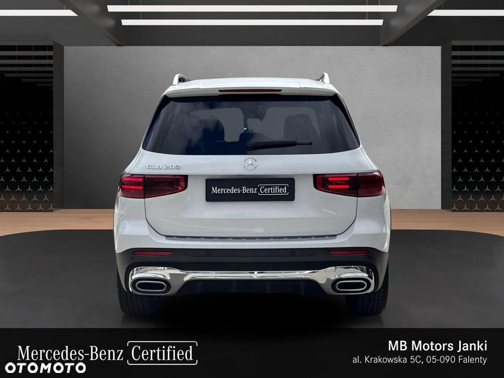 Mercedes-Benz GLB - 6