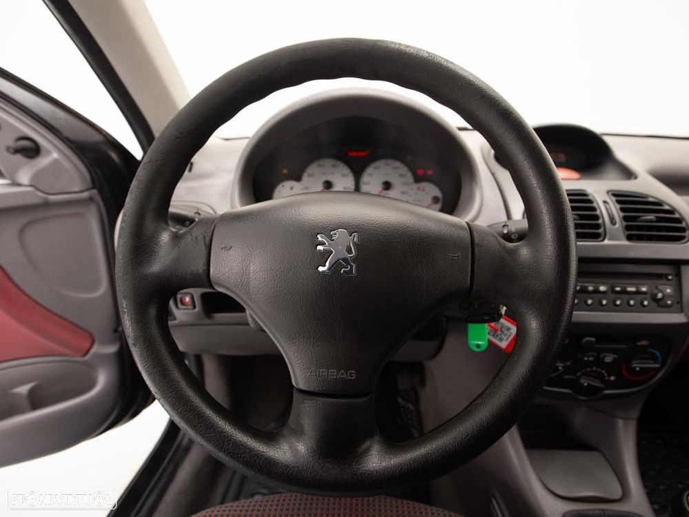 Peugeot 206 - 11