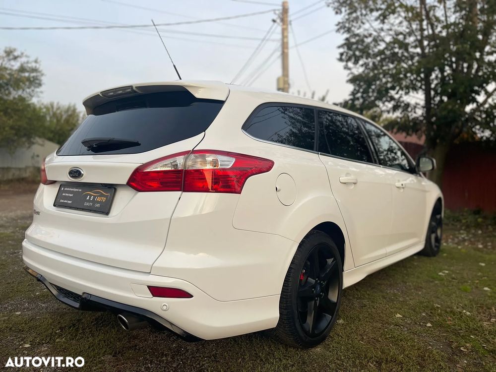 Ford Focus Turnier 1.6 EcoBoost Start-Stopp-System Titanium - 7