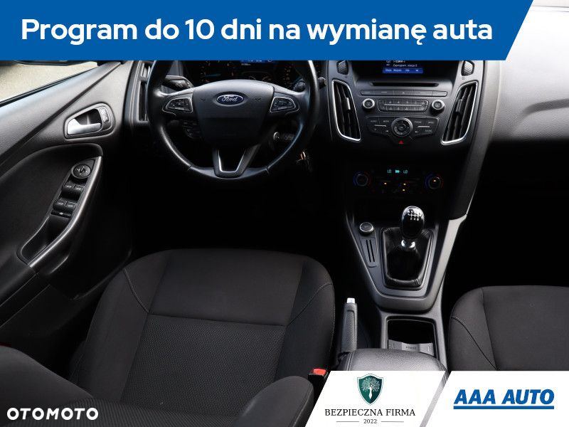 Ford Focus - 8