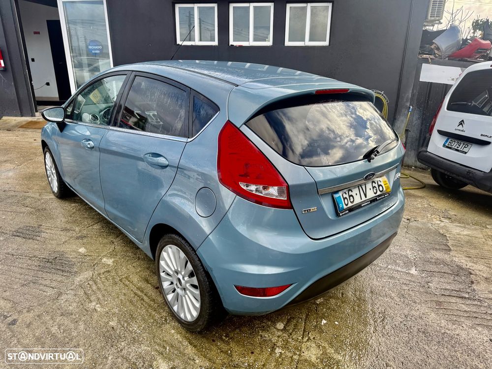 Ford Fiesta 1.6 TDCI Titanium - 39