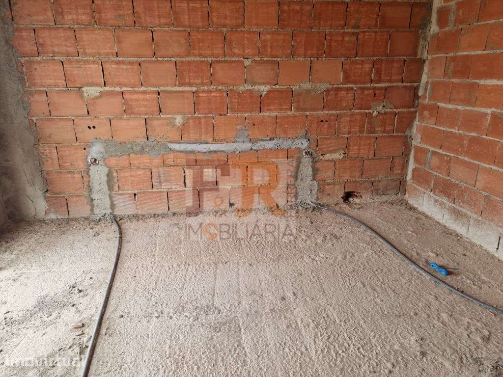 Moradia Duplex T4 com Garagem Azeitão - Grande imagem: 5/12