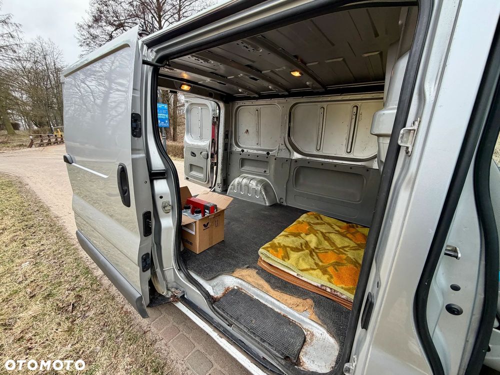 Renault TRAFIC - 16