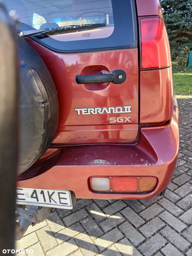 Nissan Terrano 2.7 TD LX - 10